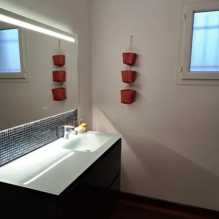 Jolie Maison Moderne Avec Jardin
